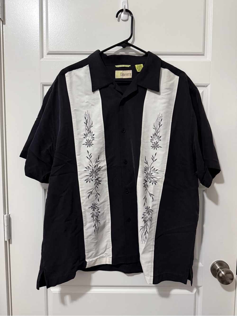 Cubavera Black Short-Sleeve Button-Down Shirt with White Embroidered Panels